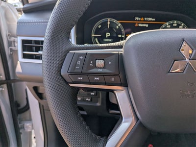 2025 Mitsubishi Outlander PHEV SE