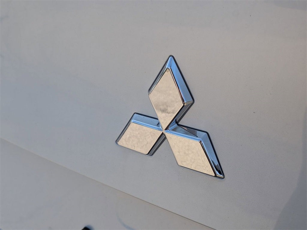 2025 Mitsubishi Outlander PHEV SE