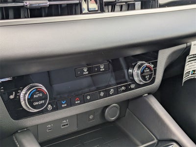 2025 Mitsubishi Outlander PHEV SEL