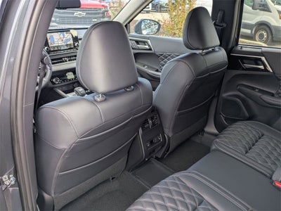 2025 Mitsubishi Outlander PHEV SEL