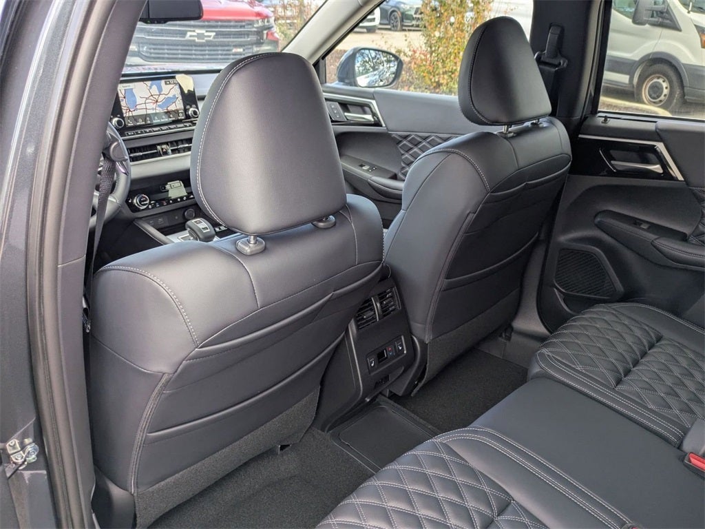 2025 Mitsubishi Outlander PHEV SEL