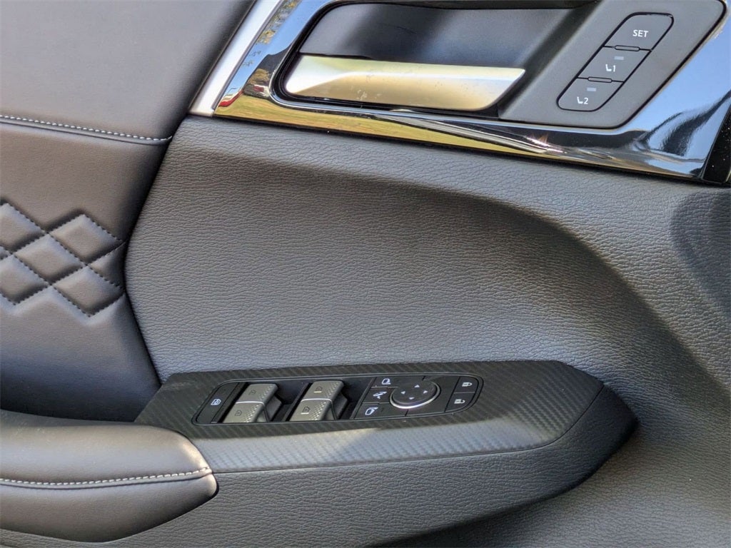 2025 Mitsubishi Outlander PHEV SEL Black Edition