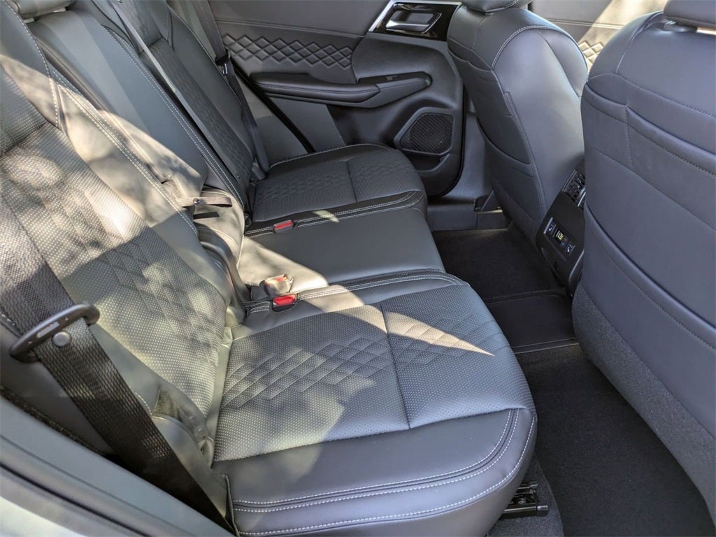 2025 Mitsubishi Outlander PHEV SEL Black Edition