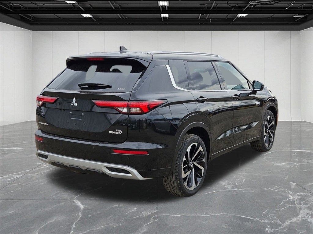 2025 Mitsubishi Outlander PHEV SEL