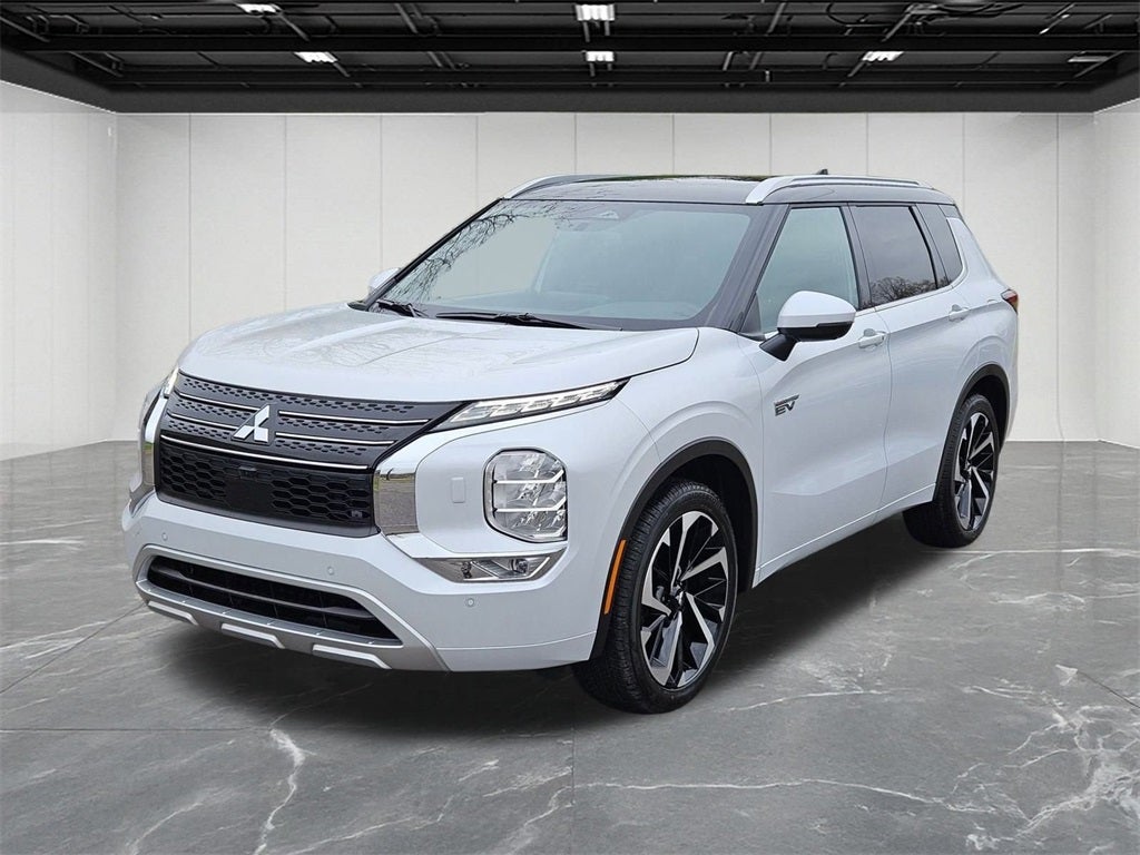 2025 Mitsubishi Outlander PHEV SEL