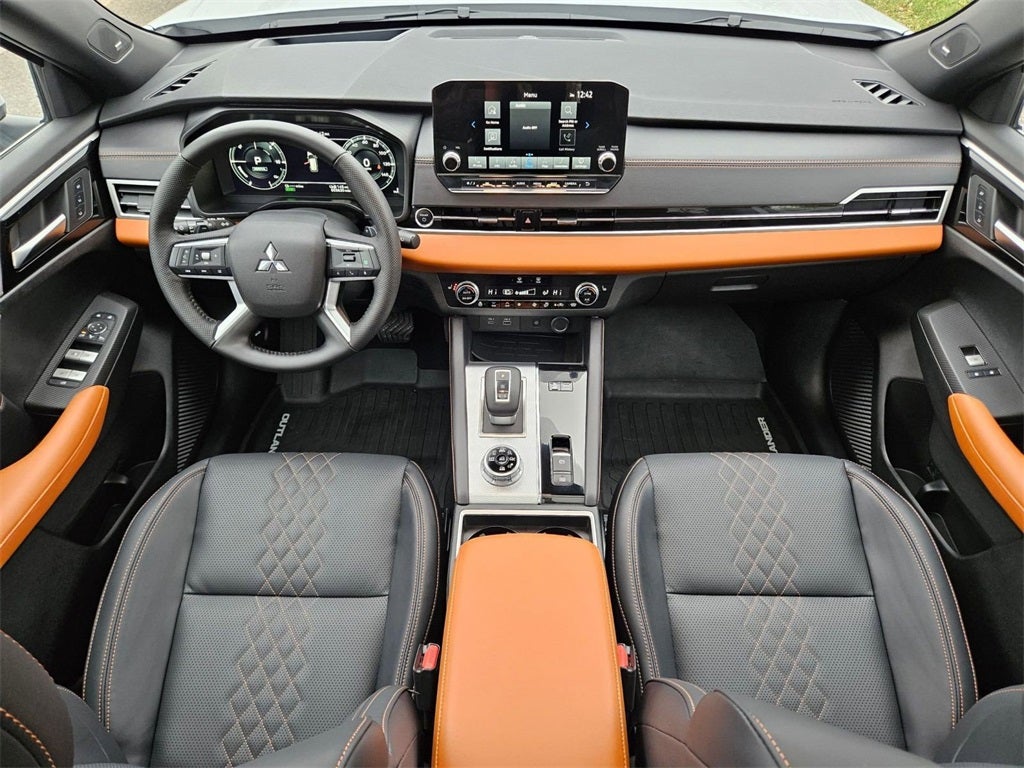 2025 Mitsubishi Outlander PHEV SEL