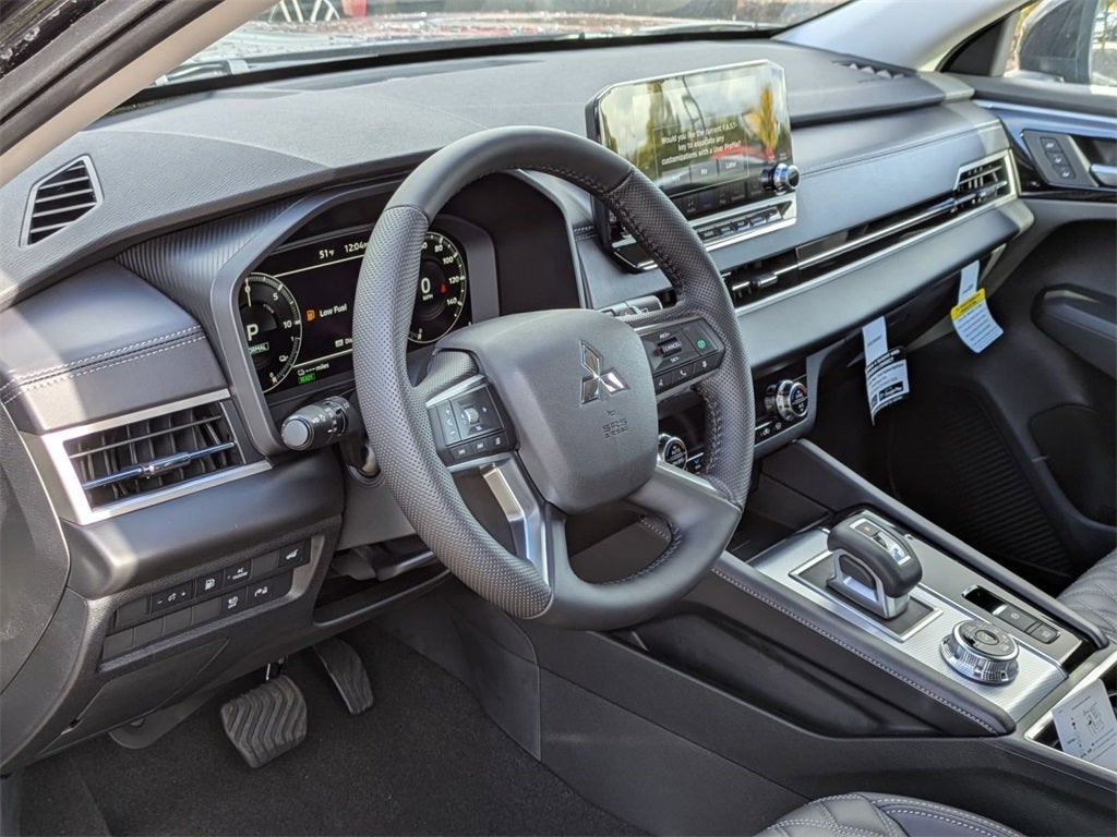 2025 Mitsubishi Outlander PHEV SEL