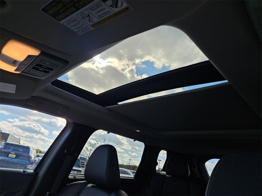 2025 Mitsubishi Outlander PHEV SEL