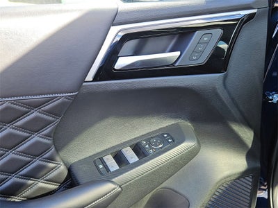 2025 Mitsubishi Outlander PHEV SEL