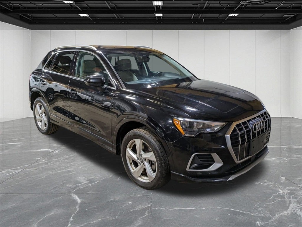 2020 Audi Q3 Premium quattro