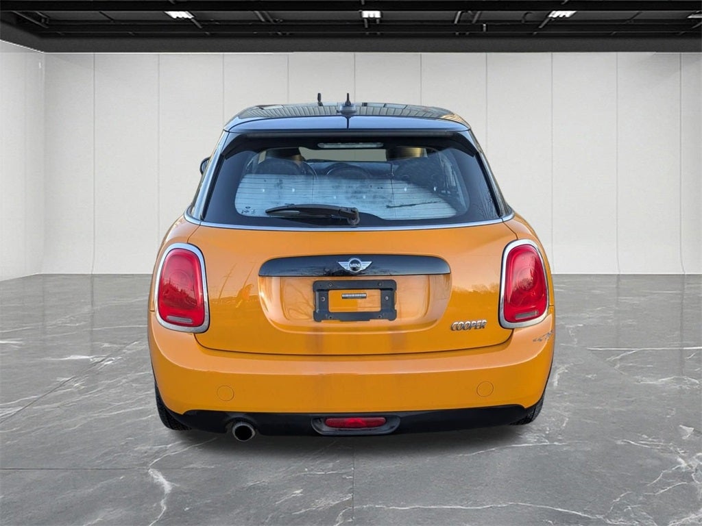 2017 MINI Hardtop 4 Door Cooper