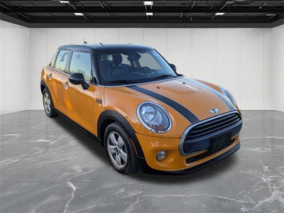 2017 MINI Hardtop 4 Door Cooper