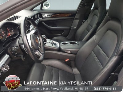 2018 Porsche Panamera 4