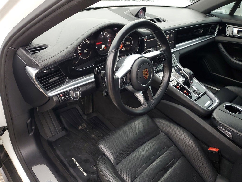 2018 Porsche Panamera 4
