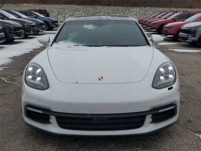 2018 Porsche Panamera 4
