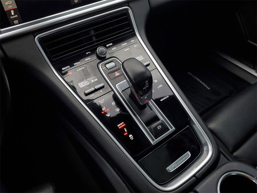 2018 Porsche Panamera 4