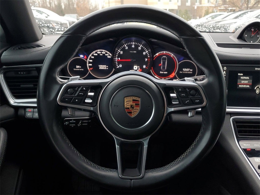 2018 Porsche Panamera 4