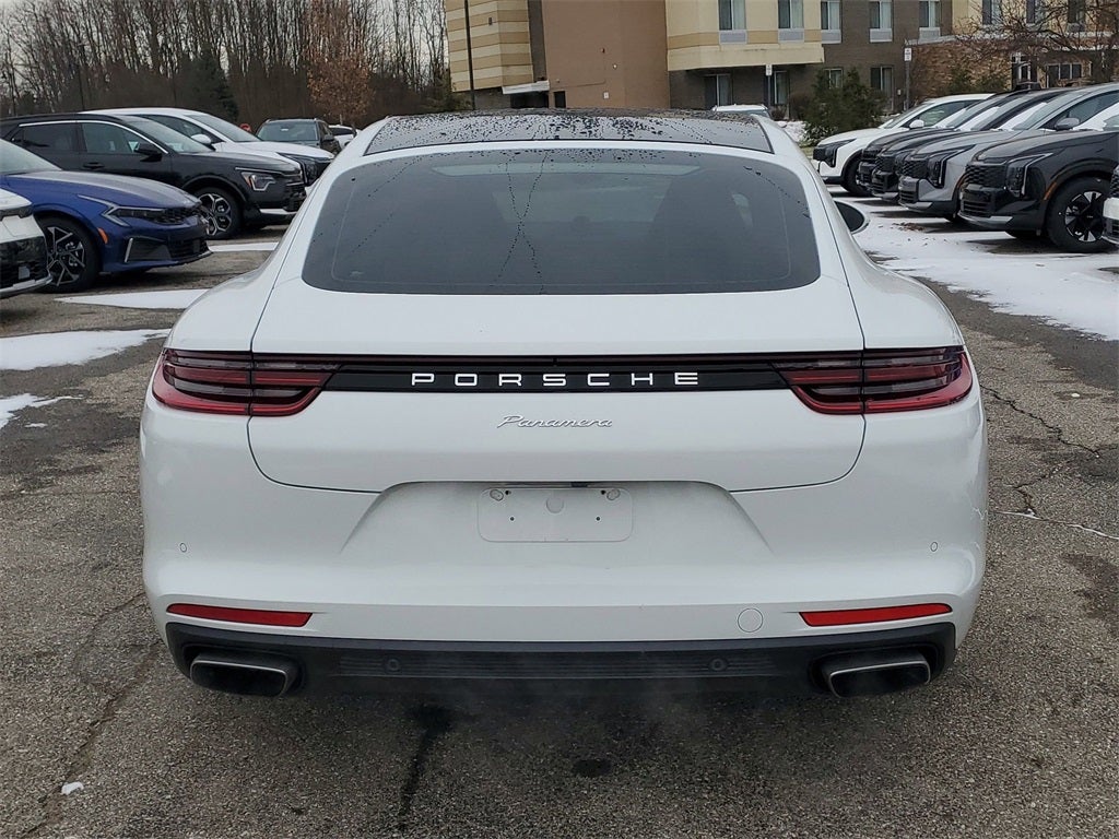 2018 Porsche Panamera 4
