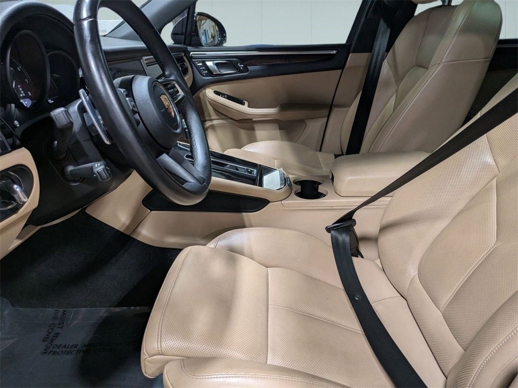 2022 Porsche Macan Base
