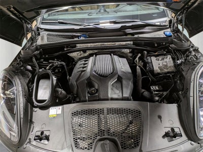 2022 Porsche Macan Base