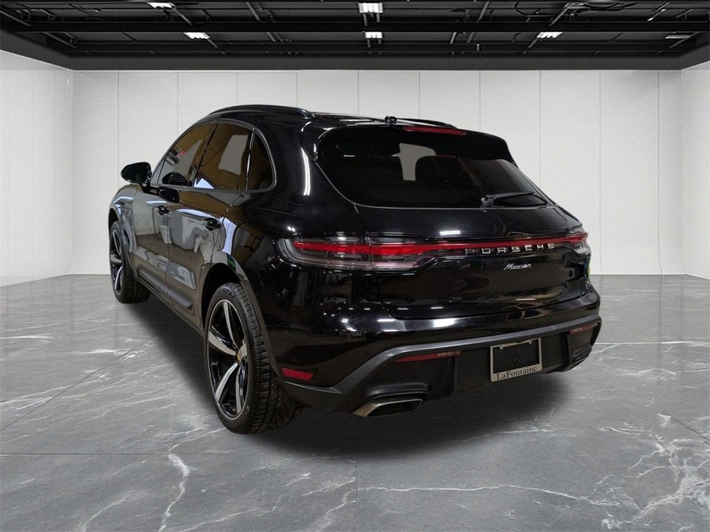 2022 Porsche Macan Base