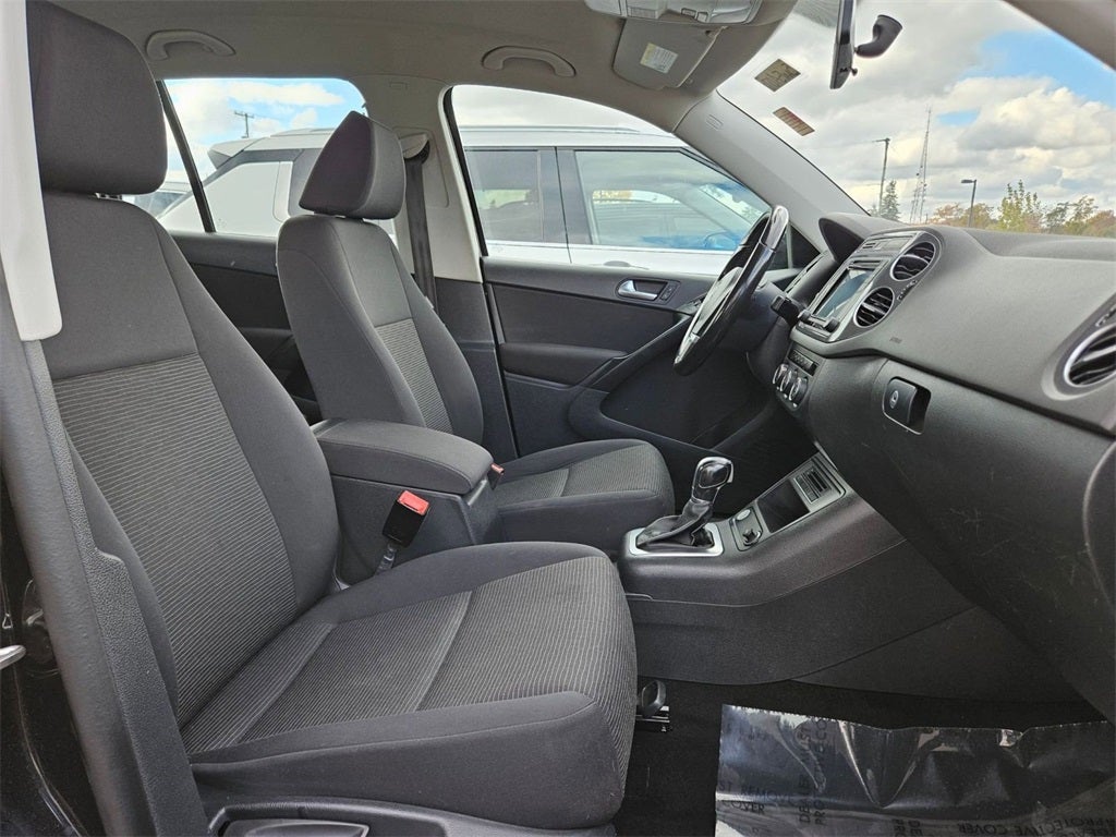 2018 Volkswagen Tiguan Limited 2.0T 4Motion