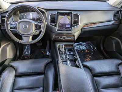 2016 Volvo XC90 Hybrid T8 Momentum