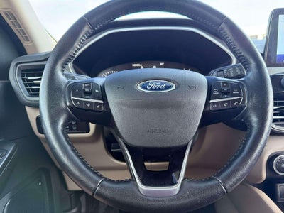 2020 Ford Escape SEL