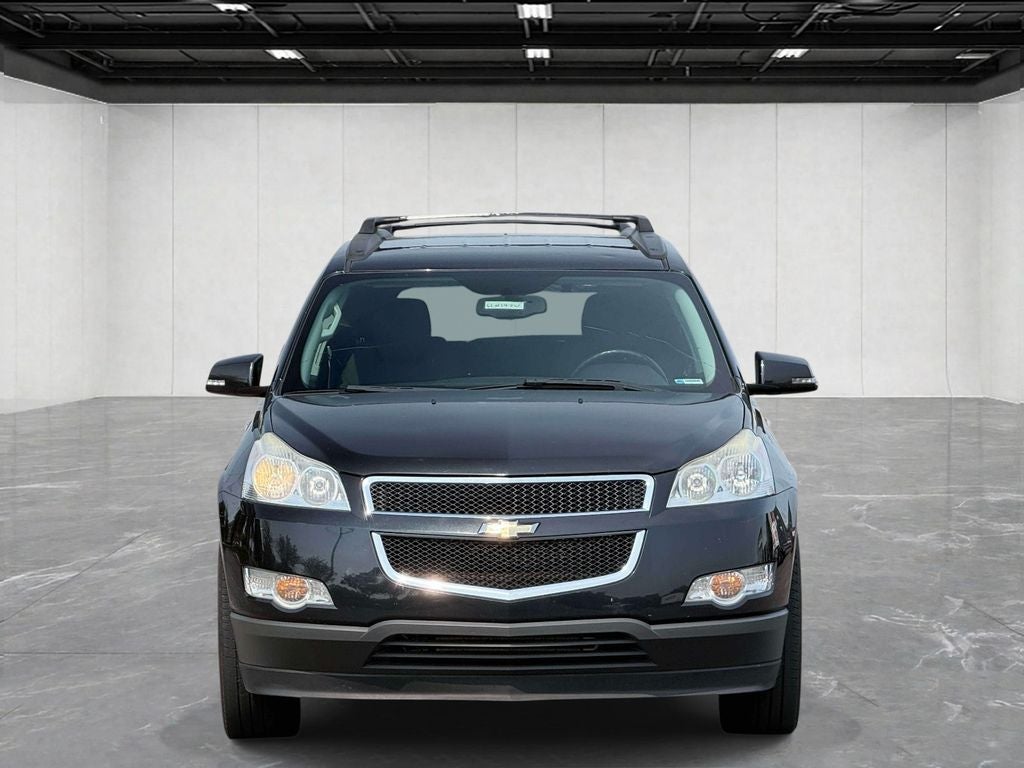 Used 2011 Chevrolet Traverse 1LT with VIN 1GNKRGED1BJ402469 for sale in Lansing, MI