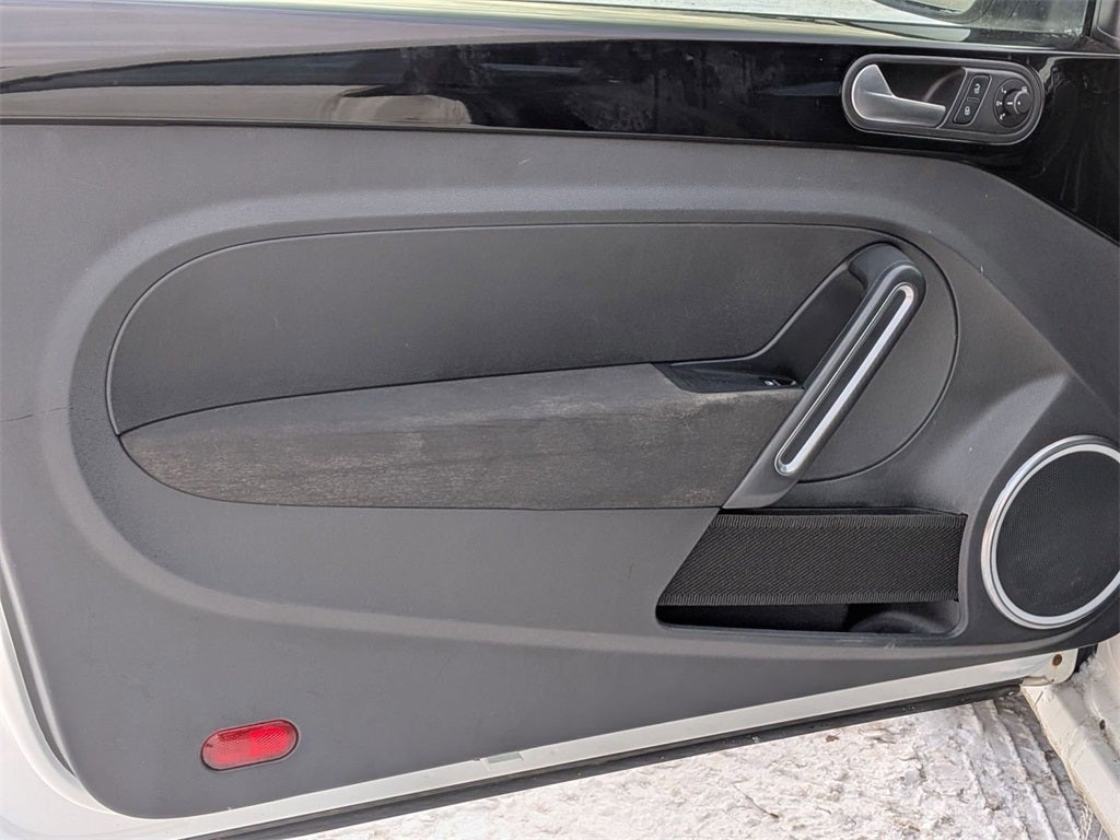 2012 Volkswagen Beetle 2.0 TSi