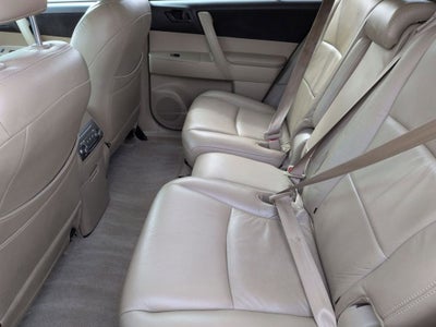 2010 Toyota Highlander Base