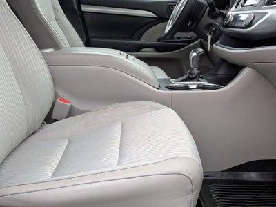 2015 Toyota Highlander LE Plus V6