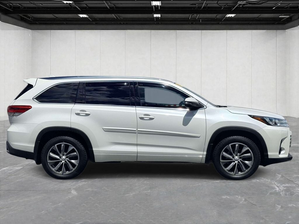 2019 Toyota Highlander Limited Platinum
