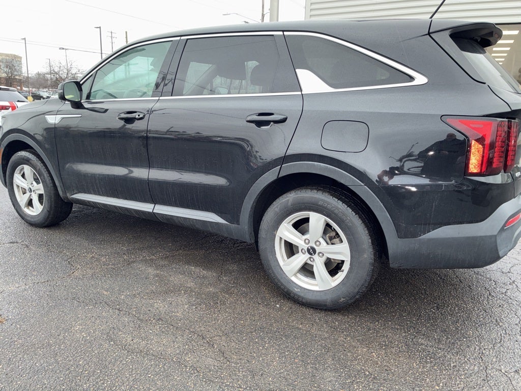 2023 Kia Sorento LX