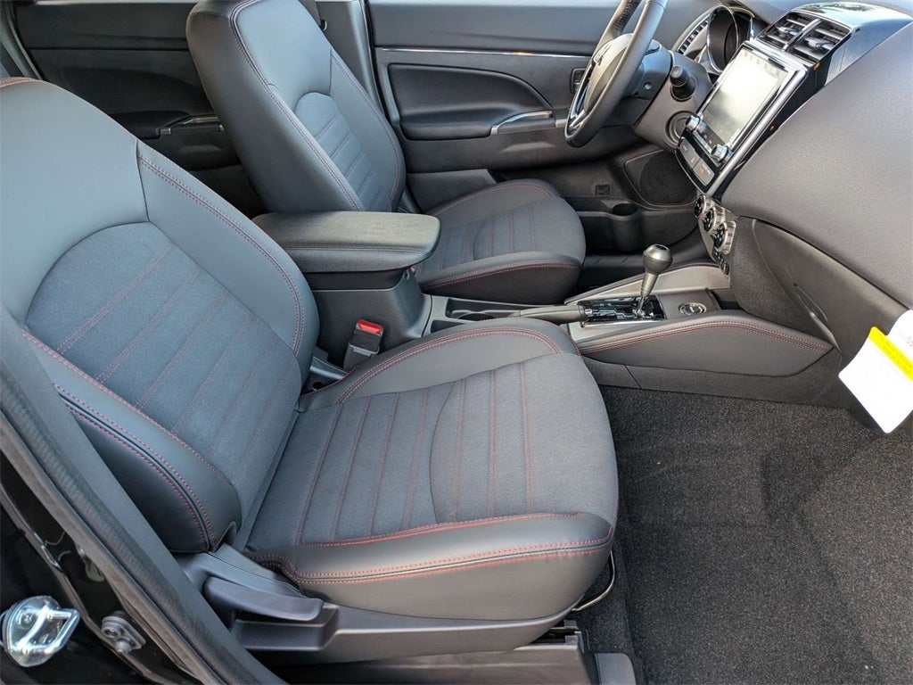 2025 Mitsubishi Outlander Sport 2.0 SE