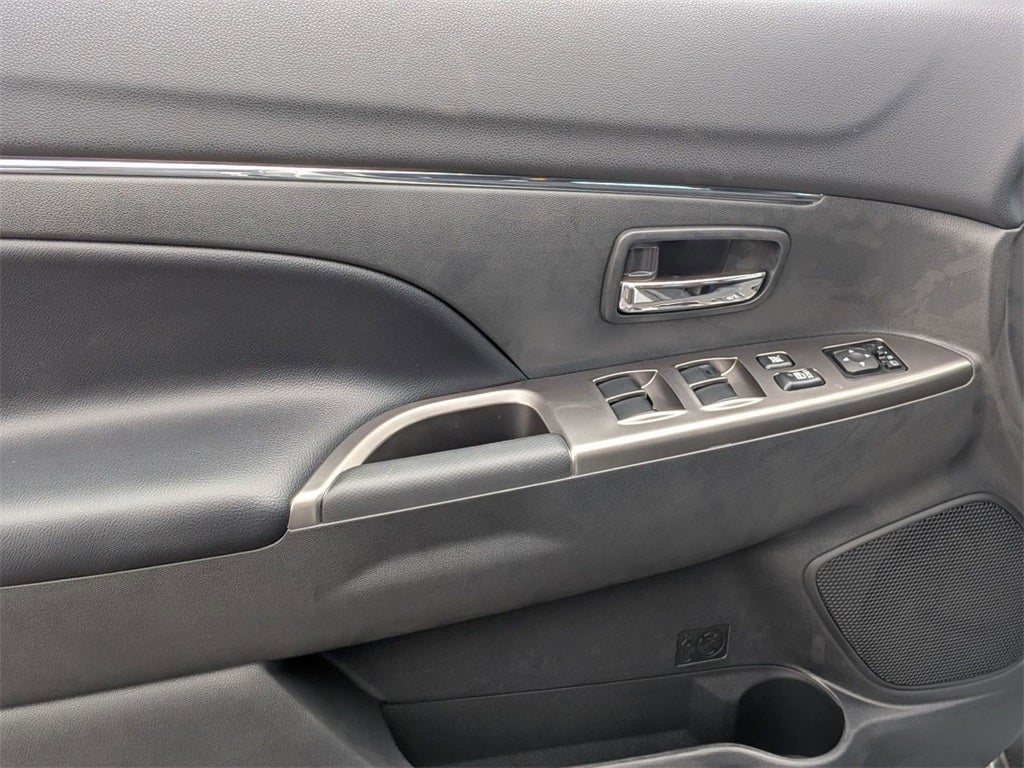 2025 Mitsubishi Outlander Sport 2.0 SE