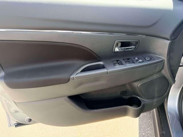 2026 Mitsubishi Outlander Sport 2.0 LE