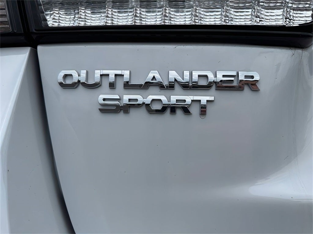 2025 Mitsubishi Outlander Sport 2.0 LE