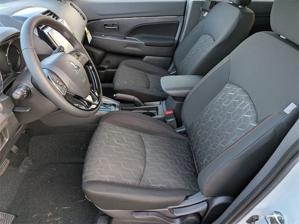 2025 Mitsubishi Outlander Sport 2.0 LE