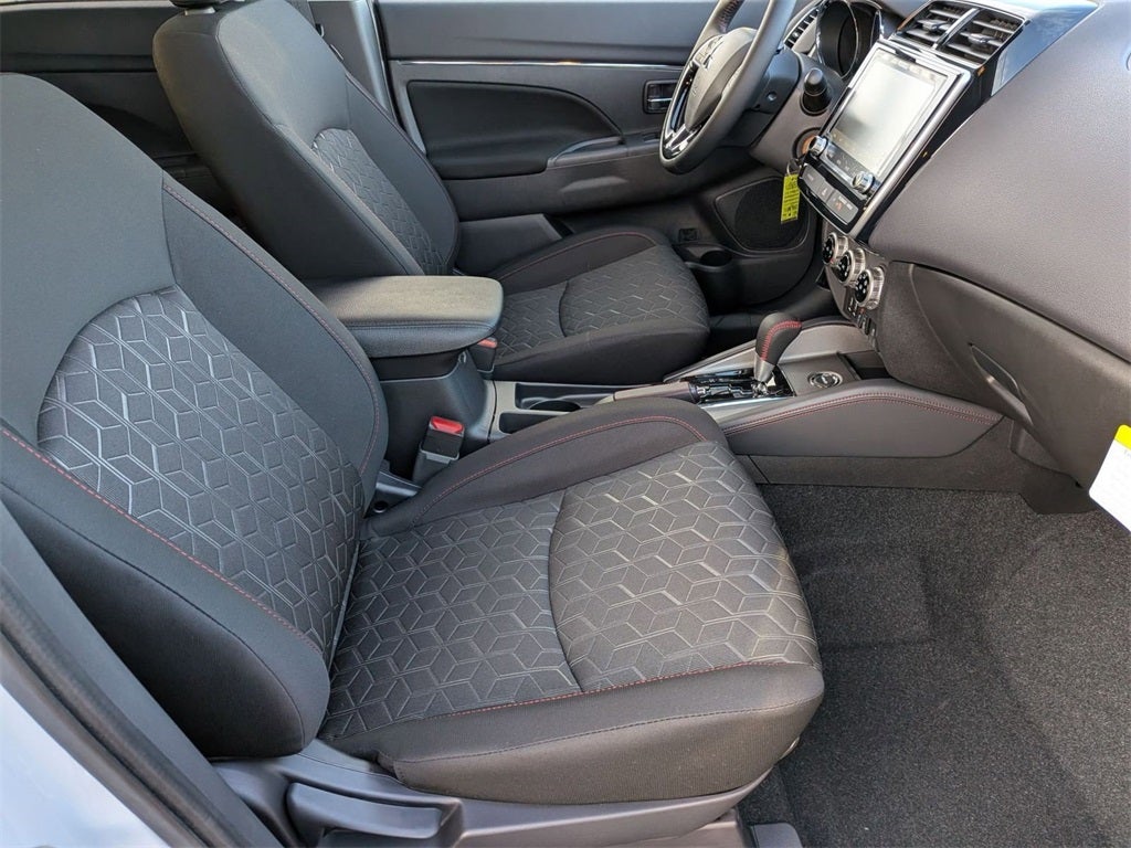 2025 Mitsubishi Outlander Sport 2.0 LE