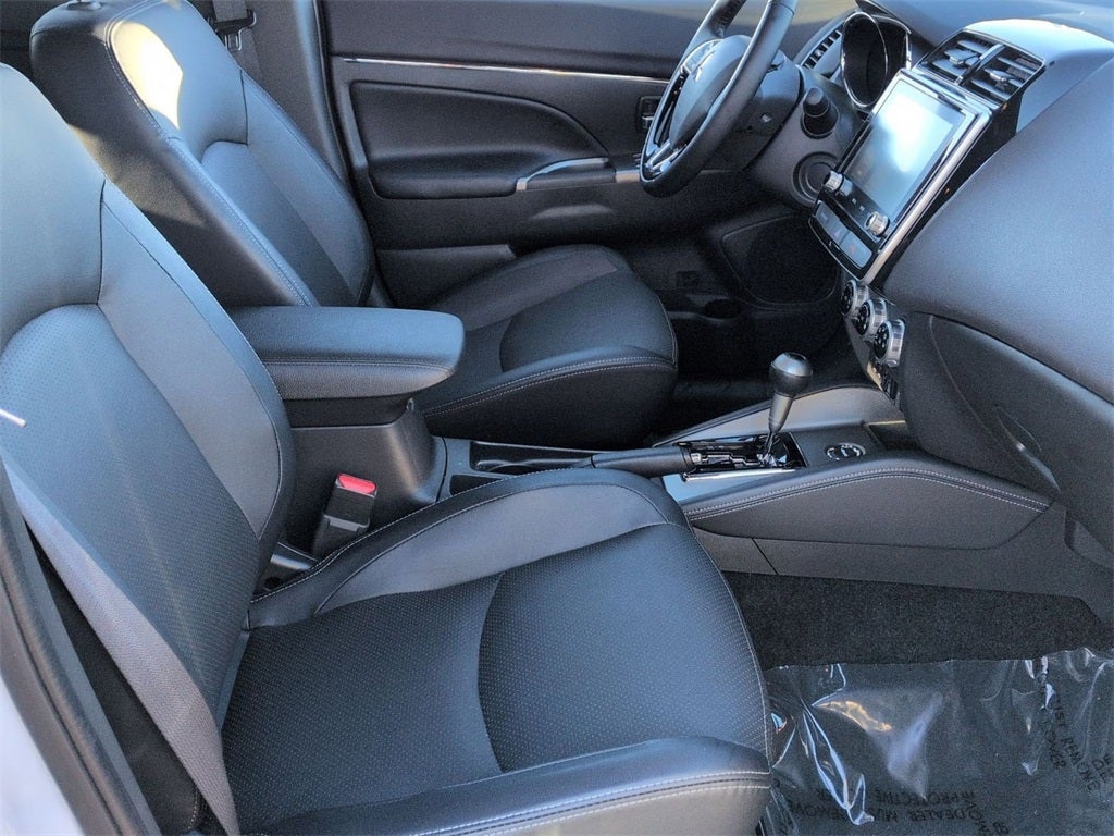 2025 Mitsubishi Outlander Sport SEL