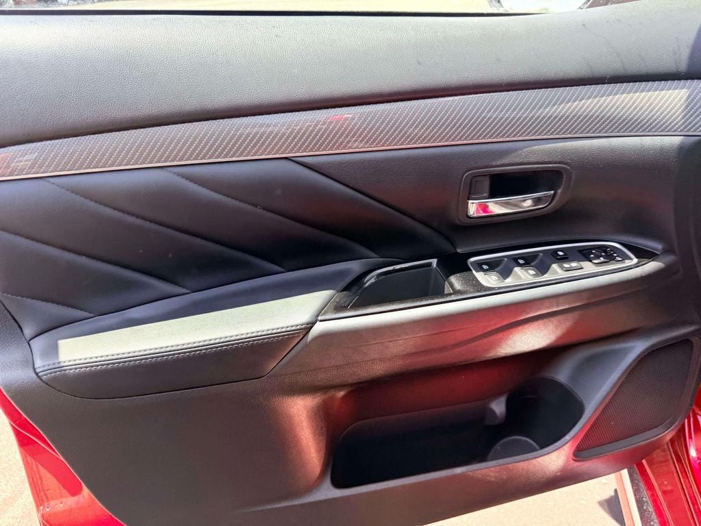 2020 Mitsubishi Outlander PHEV SEL