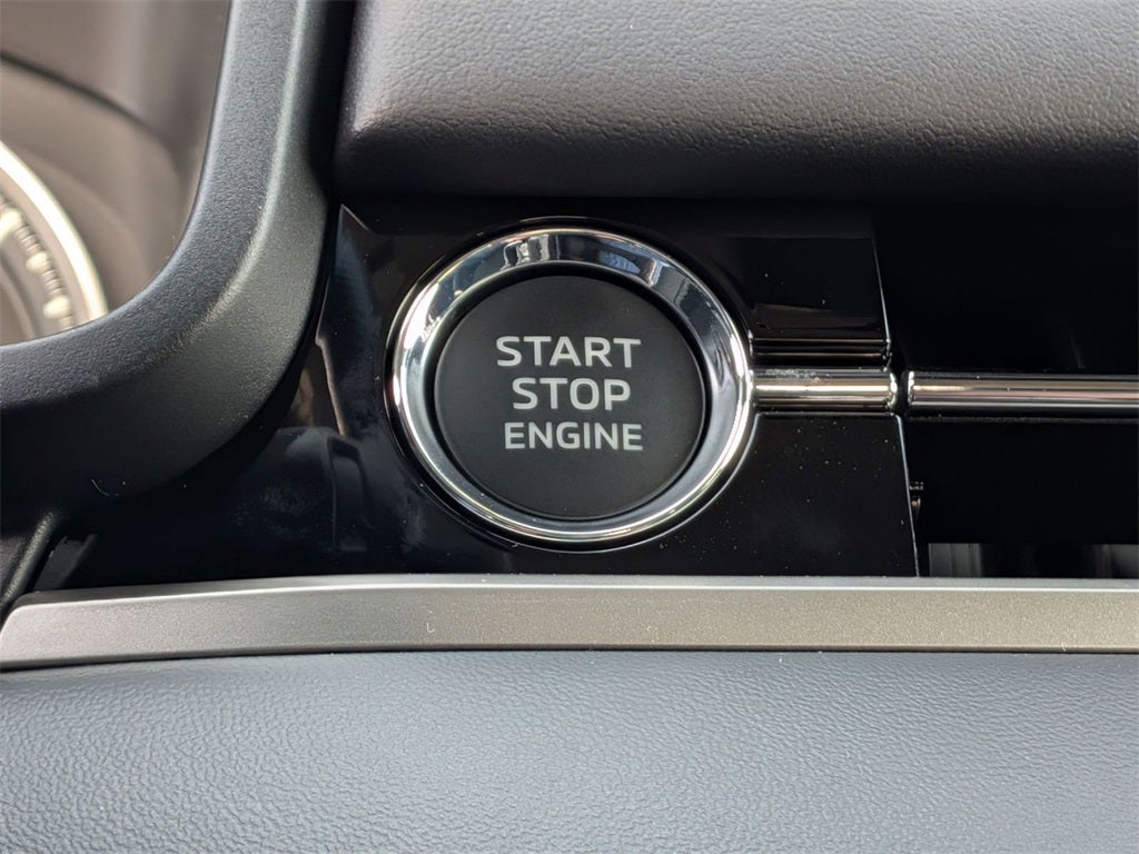 2025 Mitsubishi Outlander ES