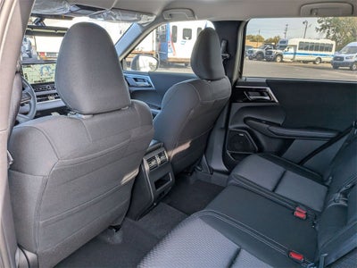 2025 Mitsubishi Outlander ES