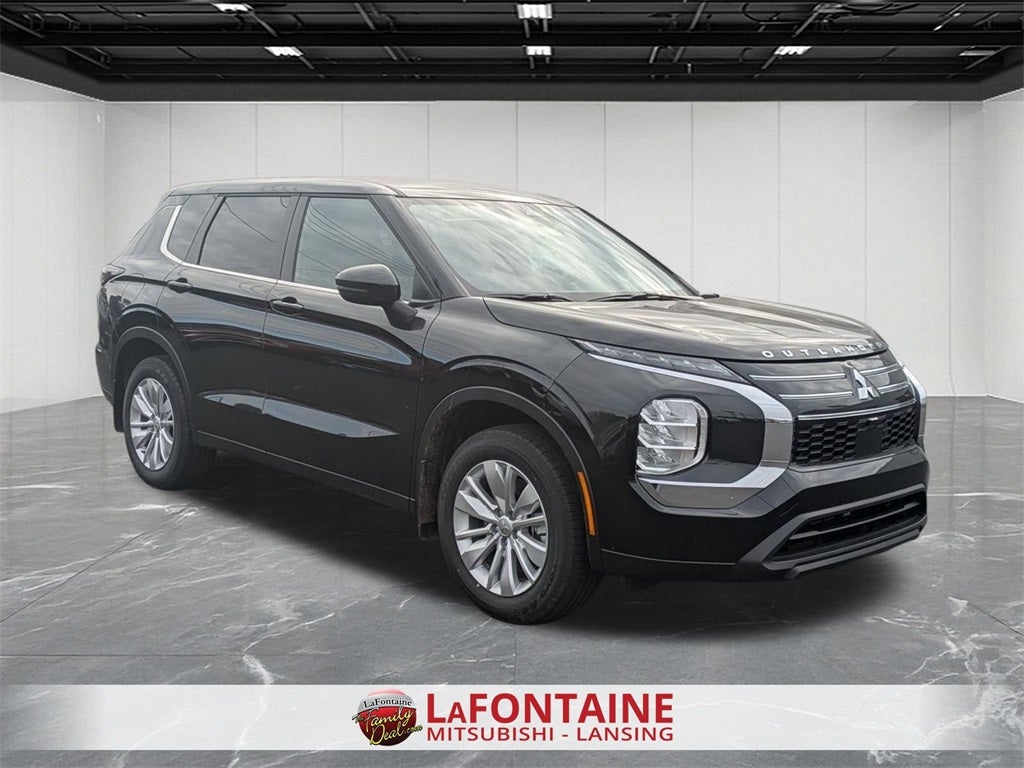 2025 Mitsubishi Outlander ES