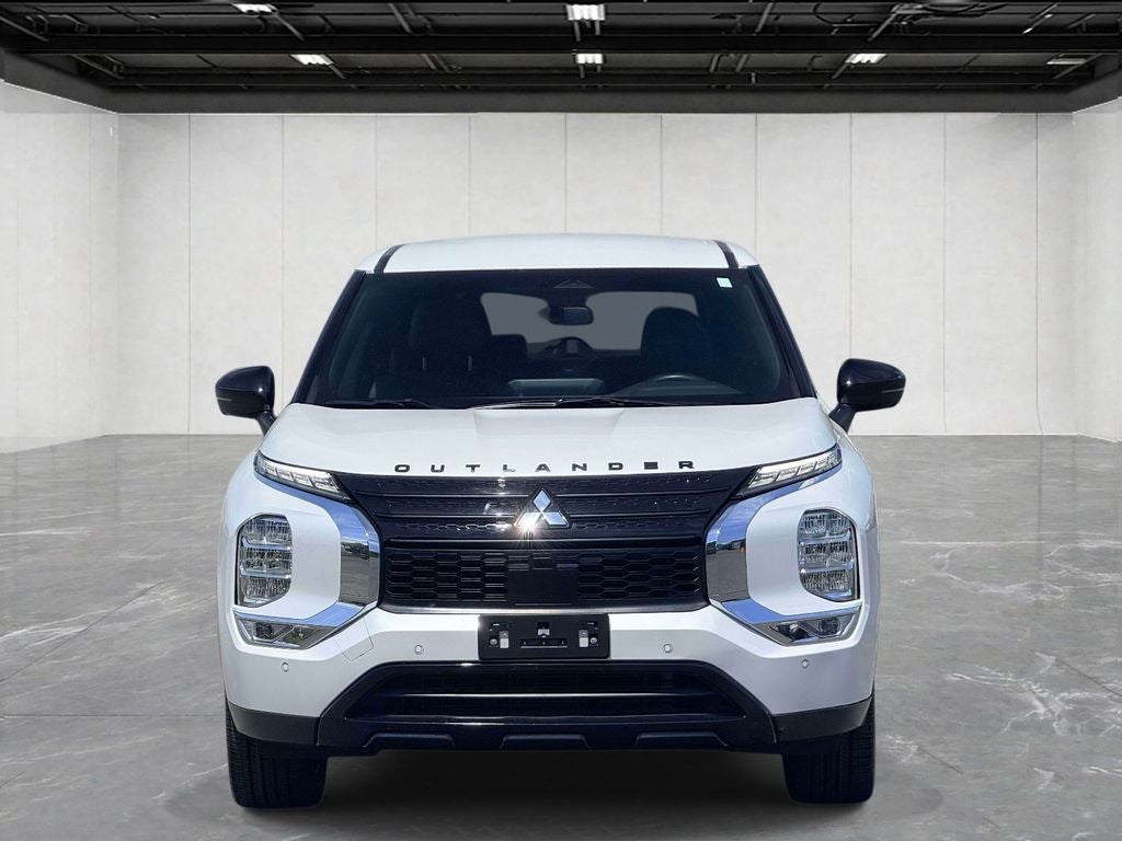 2023 Mitsubishi Outlander Black Edition