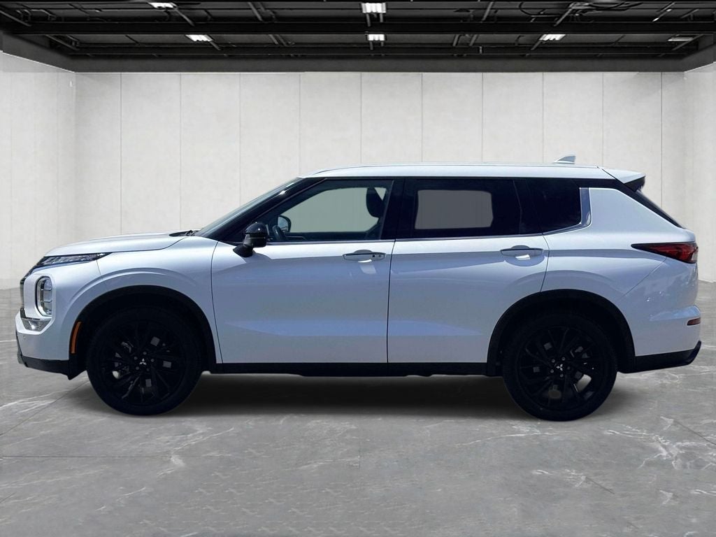 2023 Mitsubishi Outlander Black Edition
