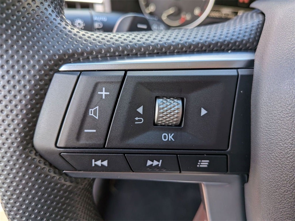 2025 Mitsubishi Outlander ES