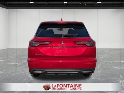 2025 Mitsubishi Outlander ES