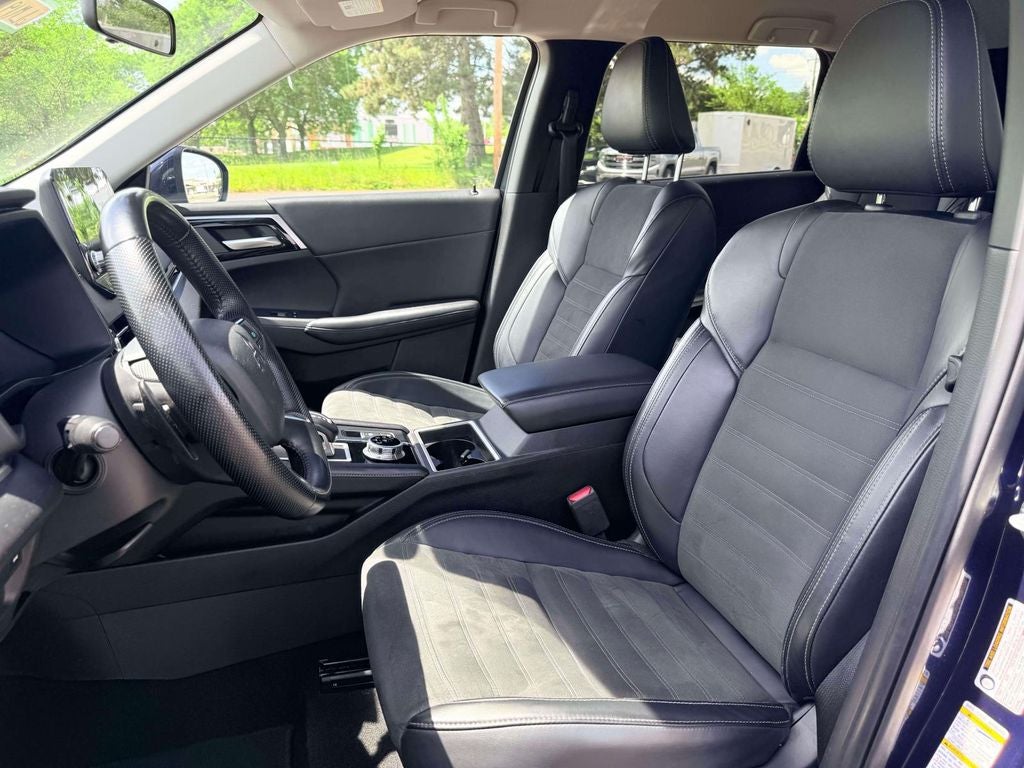 2024 Mitsubishi Outlander SE